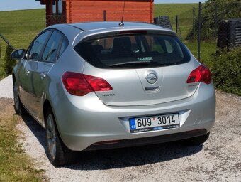 OPEL Astra J - 8