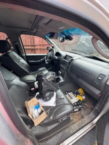 Prodám Nissan Navara 2,5D 126 kw automat 06 - 8