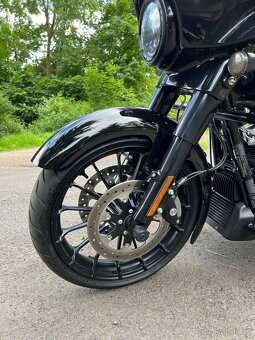 Harley Davidson Street Glide Special FLHXS - 8