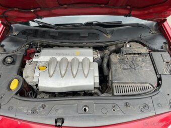 Renault Megane 1.6 16V - 8