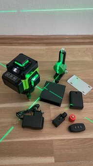 4D laserový nivelák – 16 linií - 8