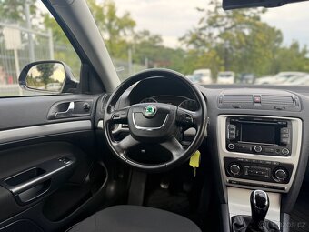 ŠKODA OCTAVIA 1.6 tdi top stav - 8