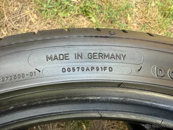 2x Letní pneu Dunlop Sport MAXX RT2 - 235/40 ZR18 XL - 95% - 8