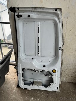Ford Transit Connect, zadní 5. dveře - 8