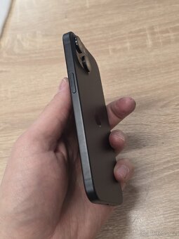 iPhone 15 128GB - 8