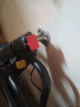 Závěsný nosič pro dvě kola ,sklopný. - 8