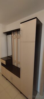 Skříň do předsíně - 8
