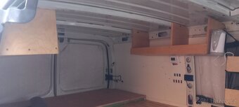 Renault Master 2,5 dci, vestavba spaní - 8