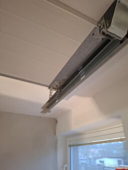 Garážová vrata s pohonem - 8