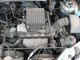 Honda HR-V 4x4 AUTOMAT 1,6 16V 77kW 2000-KRASNA dily - 8