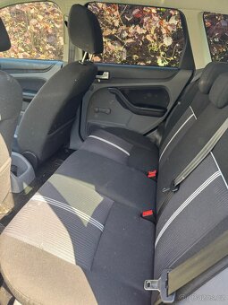Ford Focus 1.6 TDCI 2010 Náhradní díly - 8