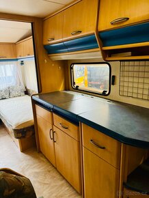 KARAVAN HOBBY DE LUXE - 8