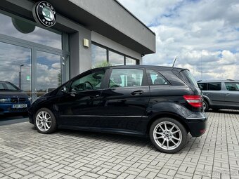 Mercedes-Benz Třídy B 200 100kW AVANTGARDE TOP STAV - 8