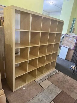 Nový pouze vybalený a sestavený čtvercový regál Ikea Expedit - 8