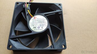 Větráky do PC 12V - 8