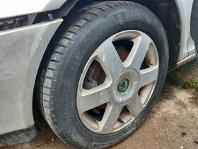 Skoda Octavia II 1,9TDI 77kW BJB 2006 - DILY z VOZU - 8