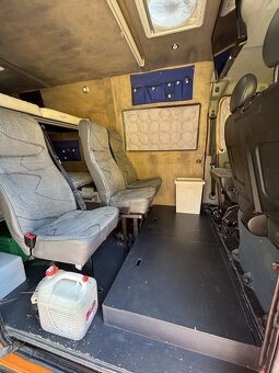 Prodám udržovanou obytnou dodávku Renault Master dCi150 - 8