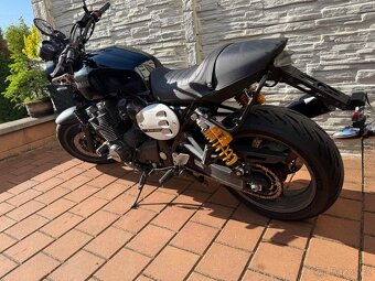 YAMAHA XJR 1300 - 8