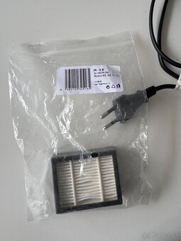 Robotický vysavač Roomba i7 + HEPA filtr - 8