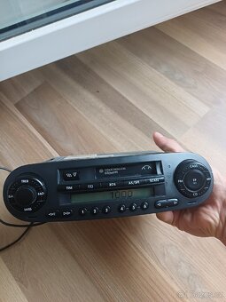 Autorádio Volkswagen New Beetle - 8