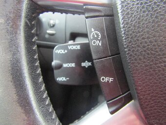 Ford Kuga 2.0TDCi ,  100 kW nafta, 2010 - 8