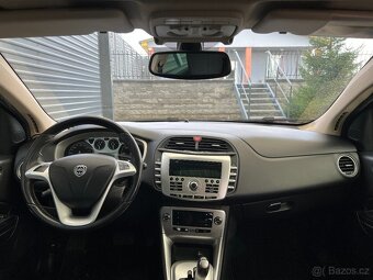 Lancia Delta 88 kW, 1.6 JTD, PLNÁ VÝBAVA, PANORAMA - 8