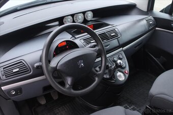 Peugeot 807 2.0 HDI 100kW 7-MÍST (2008) - 8