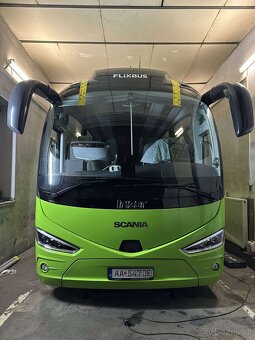 Čelní sklo pro autobus Mercedes Tourismo R2 - 8