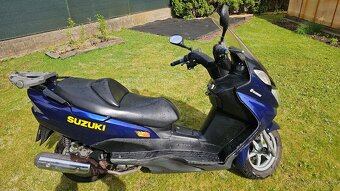 Suzuki Burgman 150 - 8
