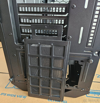 PC skříň Cooler Master MasterBox 5 ver.02 - 8