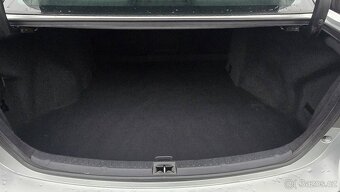 TOYOTA AVENSIS 1.8 16V LIFE 108KW 1MAJITEL - 8