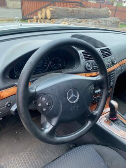 Mercedes Benz w211 E270 CDI spíše na díly či opravu - 8
