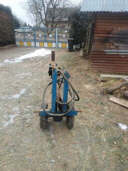 Štípačka dřeva - 8