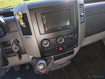 VW Crafter 2.5 TDI Fitzel odtahovka - 8