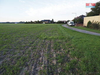Prodej pozemku k bydlení, 3364 m², Staré Jesenčany - 8