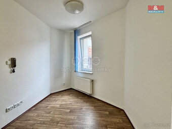 Pronájem bytu 2+1, 70 m², Kladno, ul. Váňova - 8