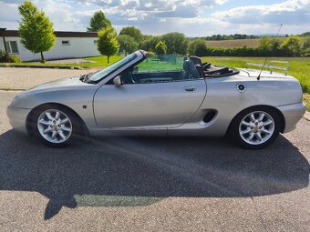 MG F 1,8i - 8