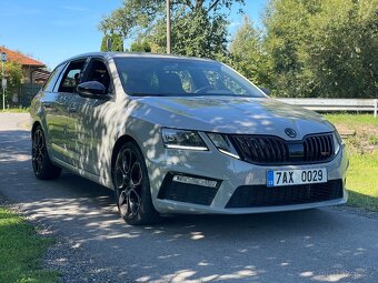 ŠKODA OCTAVIA RS 245 - 8