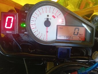 Suzuki GSX-R K1 600 - 8