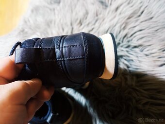 Boty Helly Hansen VEL.39,5 - 8