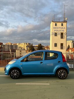 Peugeot 107 benzín - 8