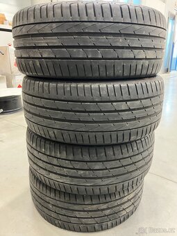 Hankook Ventus S1 evo2 225/45R17 - 8