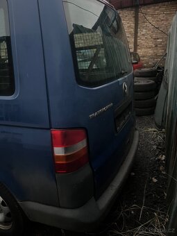VW Transporter T5 1.9 BRR 62KW 2007 díly z vozu - 8