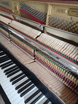 Piano, pianino, klavír Petrof - 8