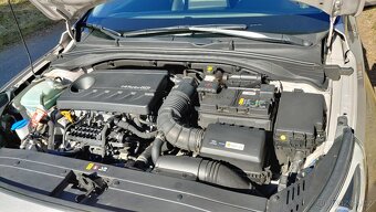 Hyundai i30 kombi 1,4 T-GDI 103KW Style Premium - 8