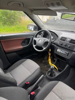 Škoda Fabia - 8