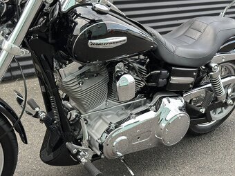 H-D Dyna Super Glide - 8