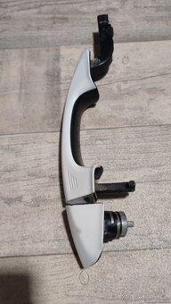 Dveřní klika ford mustang 15+ - 8