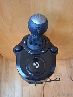 Logitech G29 – volant + pedály + řadicí páka + stojan - 8