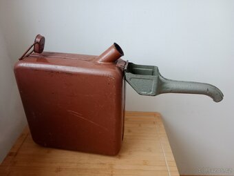 Kanystr 10 L plechový DÍLO - 8